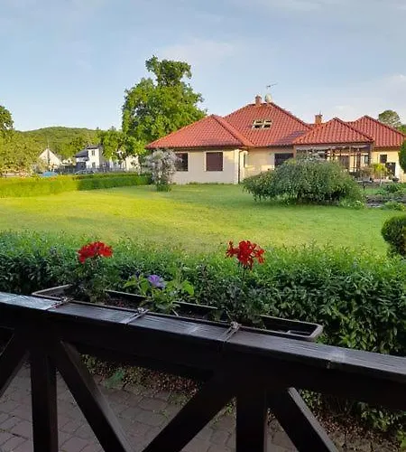 Pod Debem 아파트 *